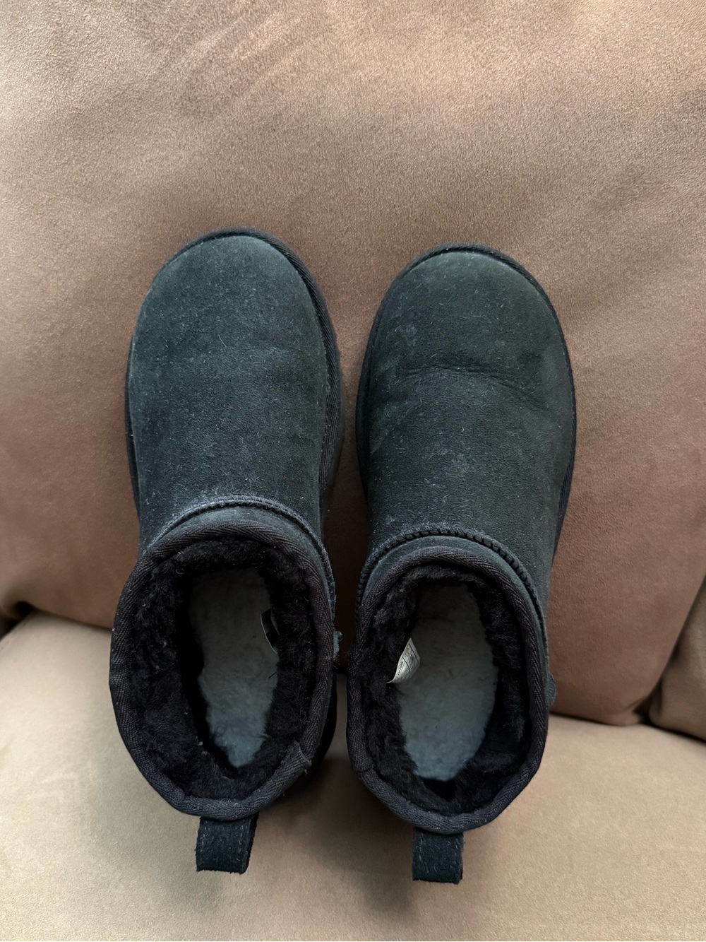 Ugg Classic Ultra Mini Boot Sz 8